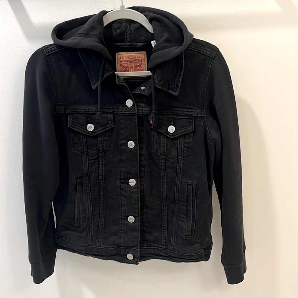 Levi’s denim and sweatshirt light jacket